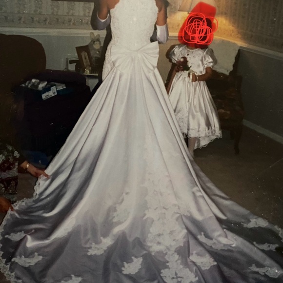 Gloria Vanderbilt Dresses & Skirts - White Halter Sleeveless Bridal Wedding Dress With Train.